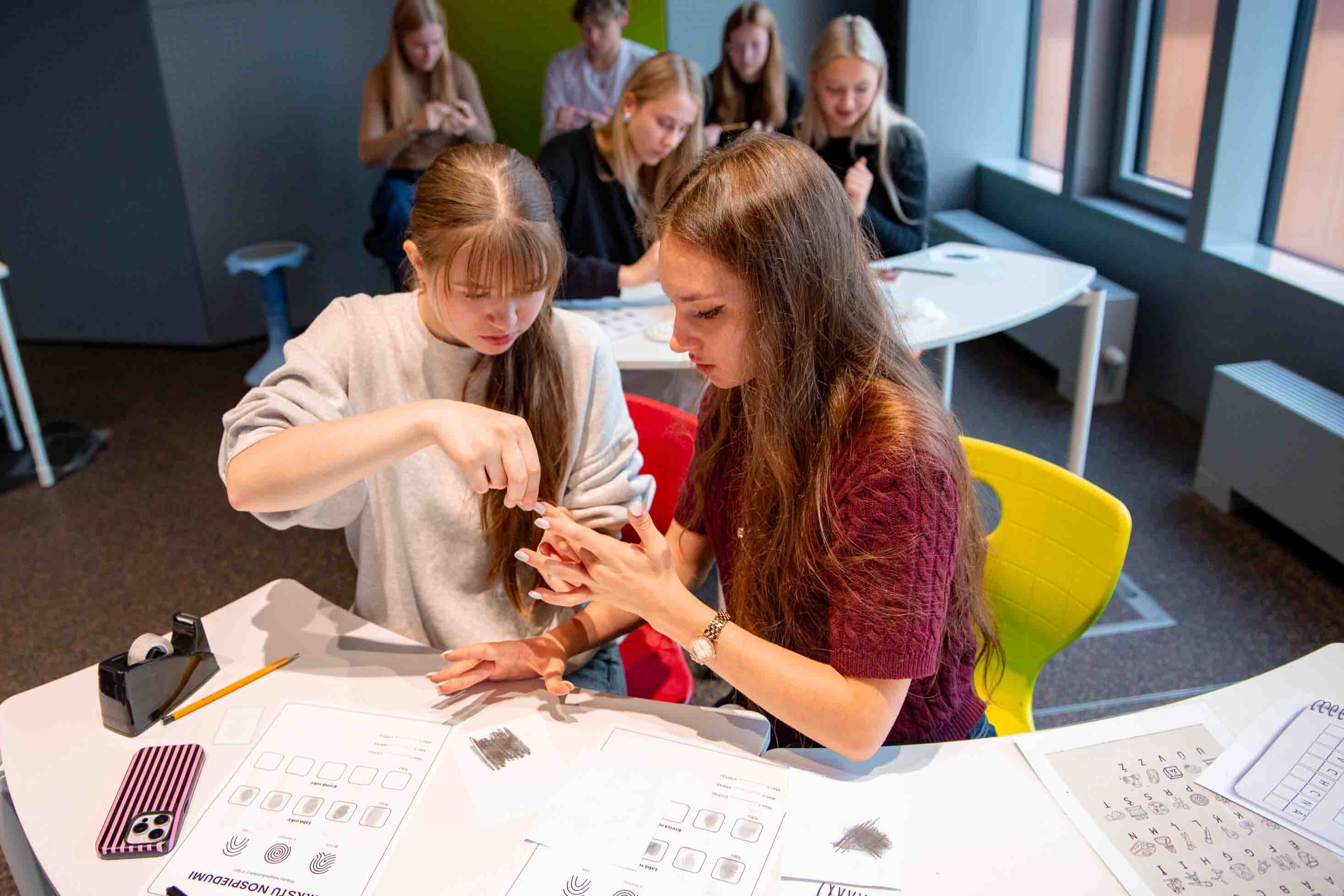 Zinātnes centrs VIZIUM paplašina finansēto STEM nodarbību klāstu skolēniem